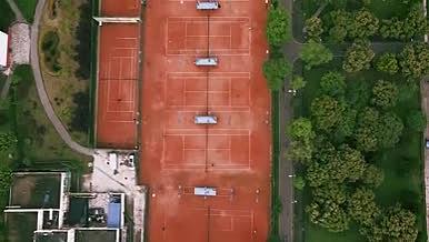 校园体育课网球实拍空境视频4k视频的预览图